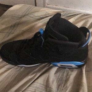 Air Jordan 6 UNC